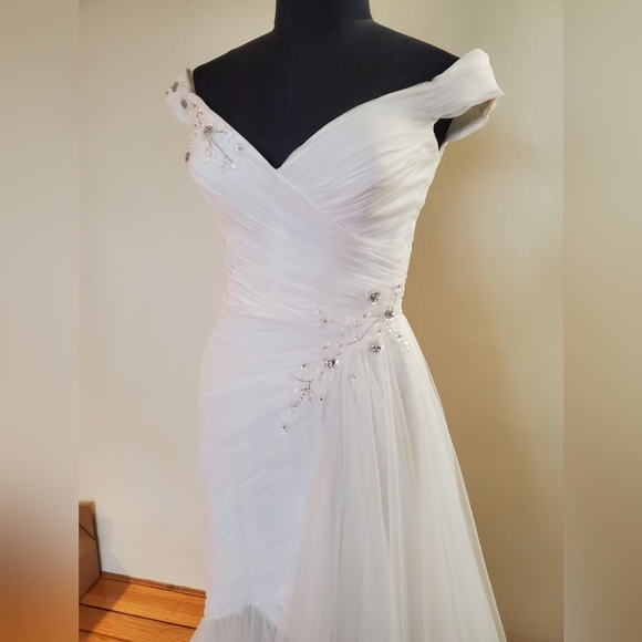 Jenny Packham Wedding Dress, BRAND NEW with tags. - Picture 6 of 15